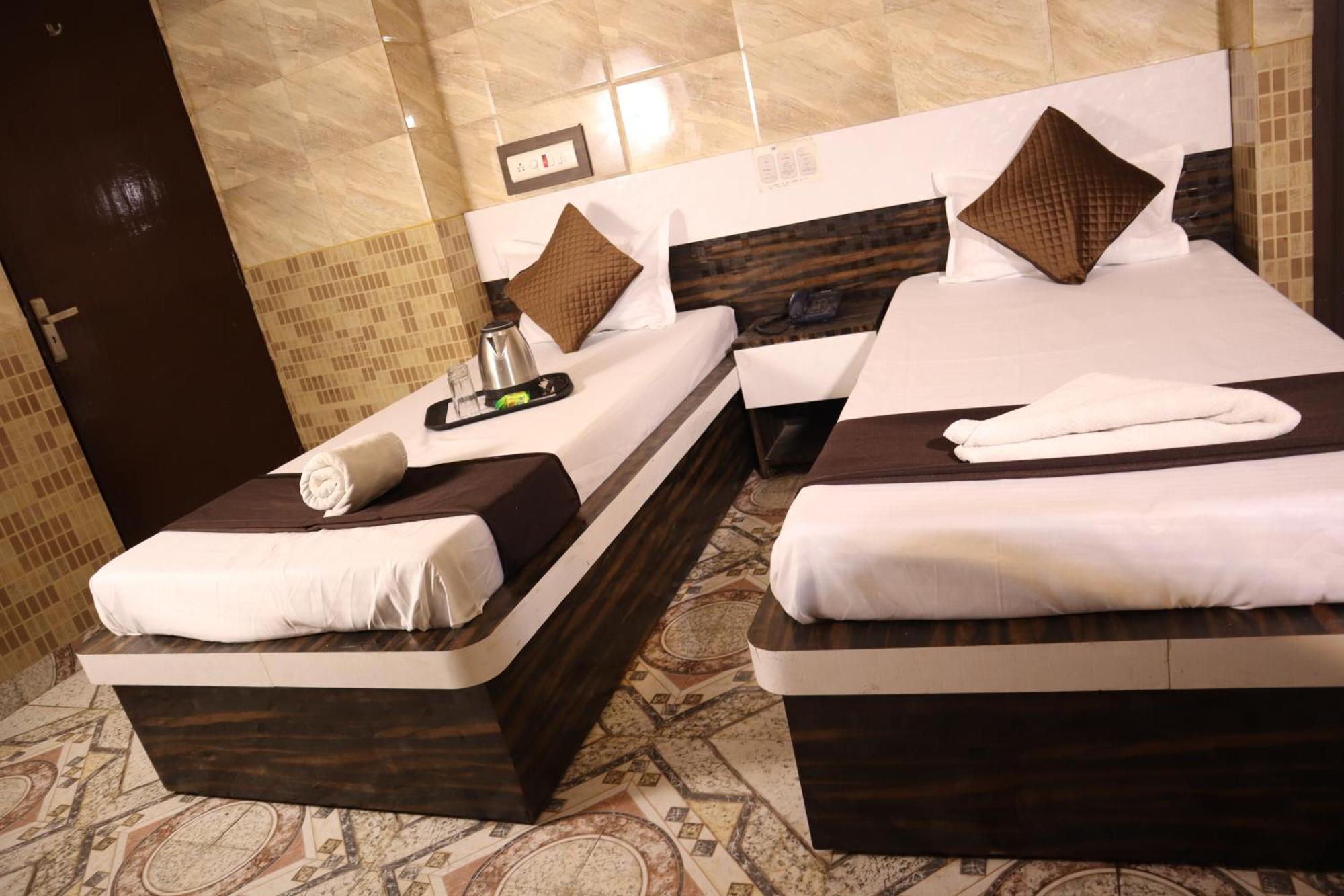 Hotel P R Palace Lucknow Exterior photo